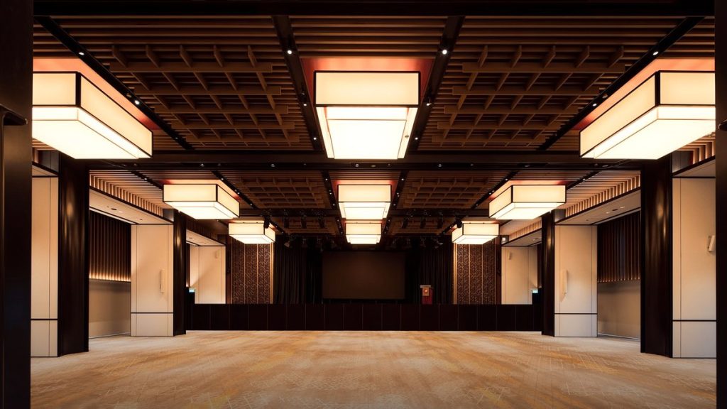 Operable and Movable Partition Walls: Flexible Function Rooms, Ballrooms and Training Spaces in Singapore 03 operable movable partition walls