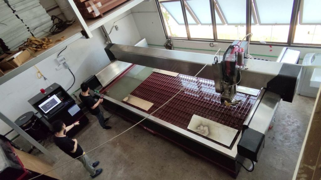 Waterjet, Laser or Plasma? Choosing a Cutting Process for Aluminium and Stainless Steel 13 waterjet vs laser vs plasma