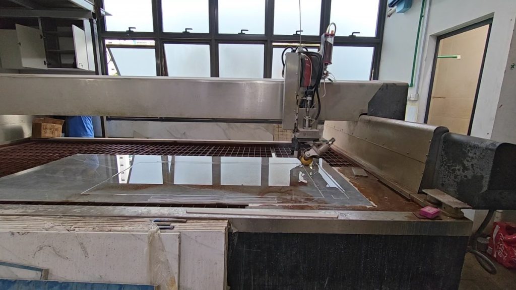 304 or 316 Stainless Steel? Specifying, Cutting and Welding for Singapore's Climate 15 304 vs 316 stainless steel