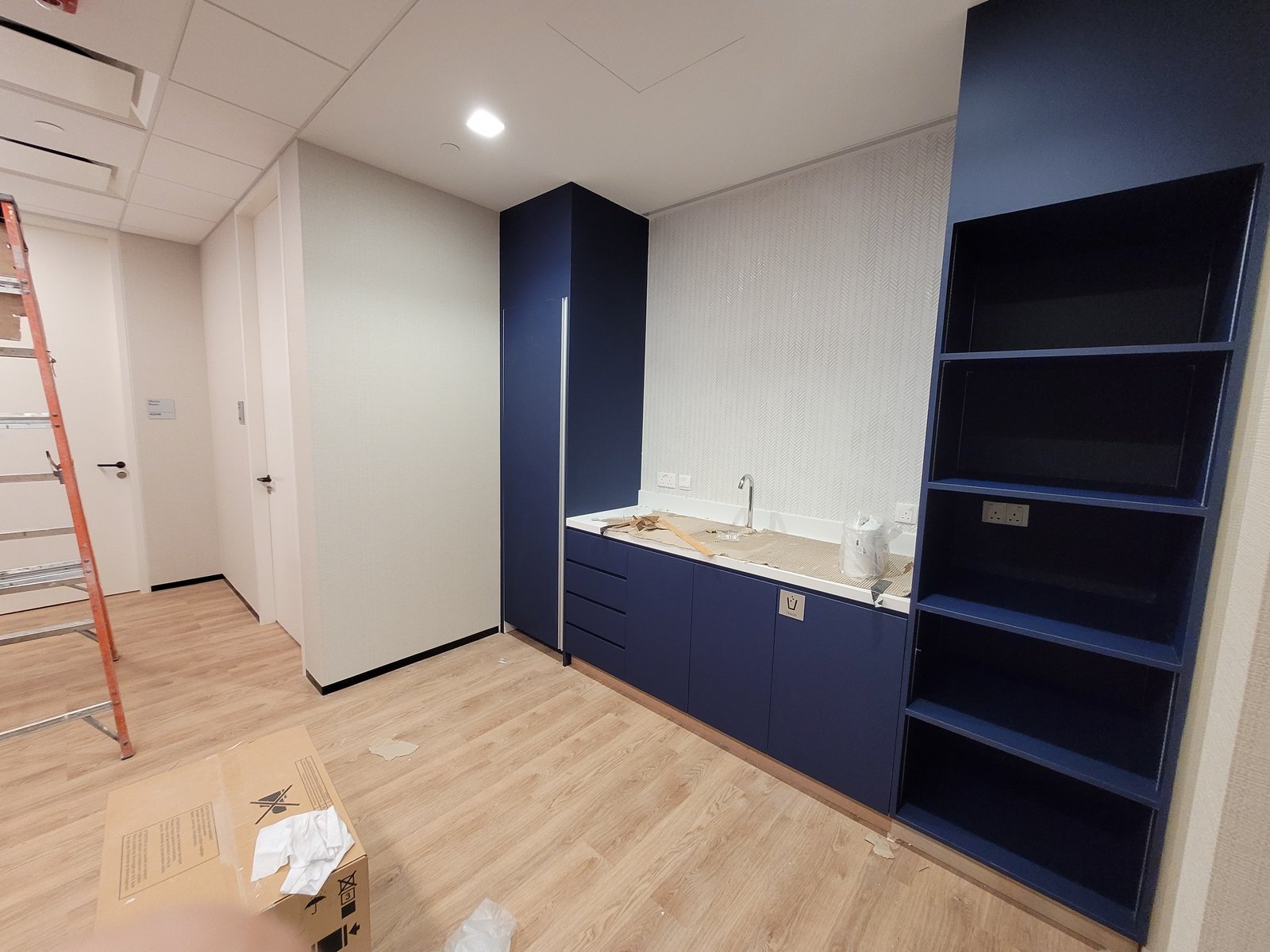 Imported Furniture Interface Coordination in Singapore: Who Is Responsible for Walls, M&E, Stone, Glass and Appliances? pantry joinery mep coordination singapore
